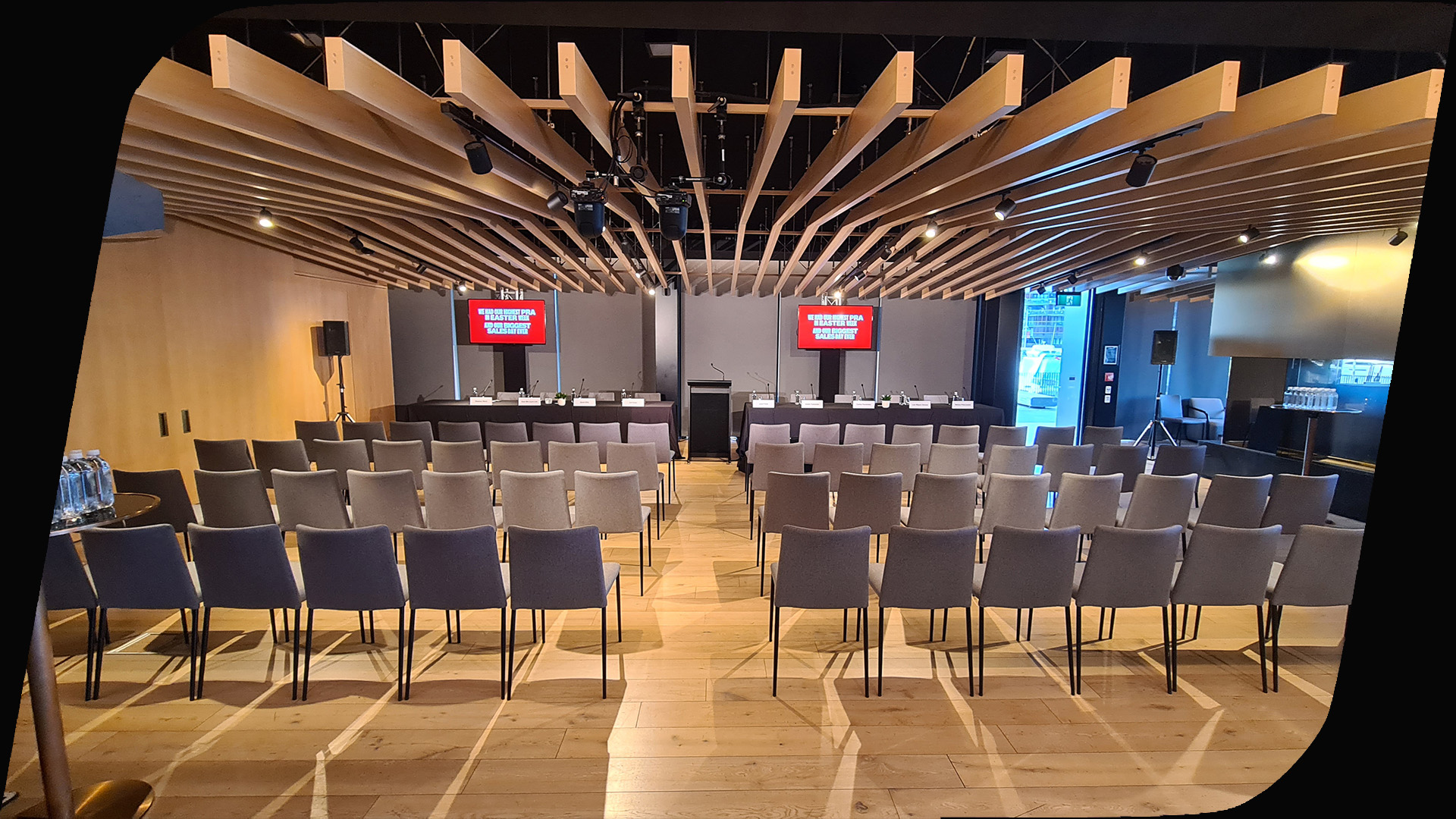 Vidcom supplies AV audio visual equipment and expertise for AGM, Shareholder meetings and Result calls