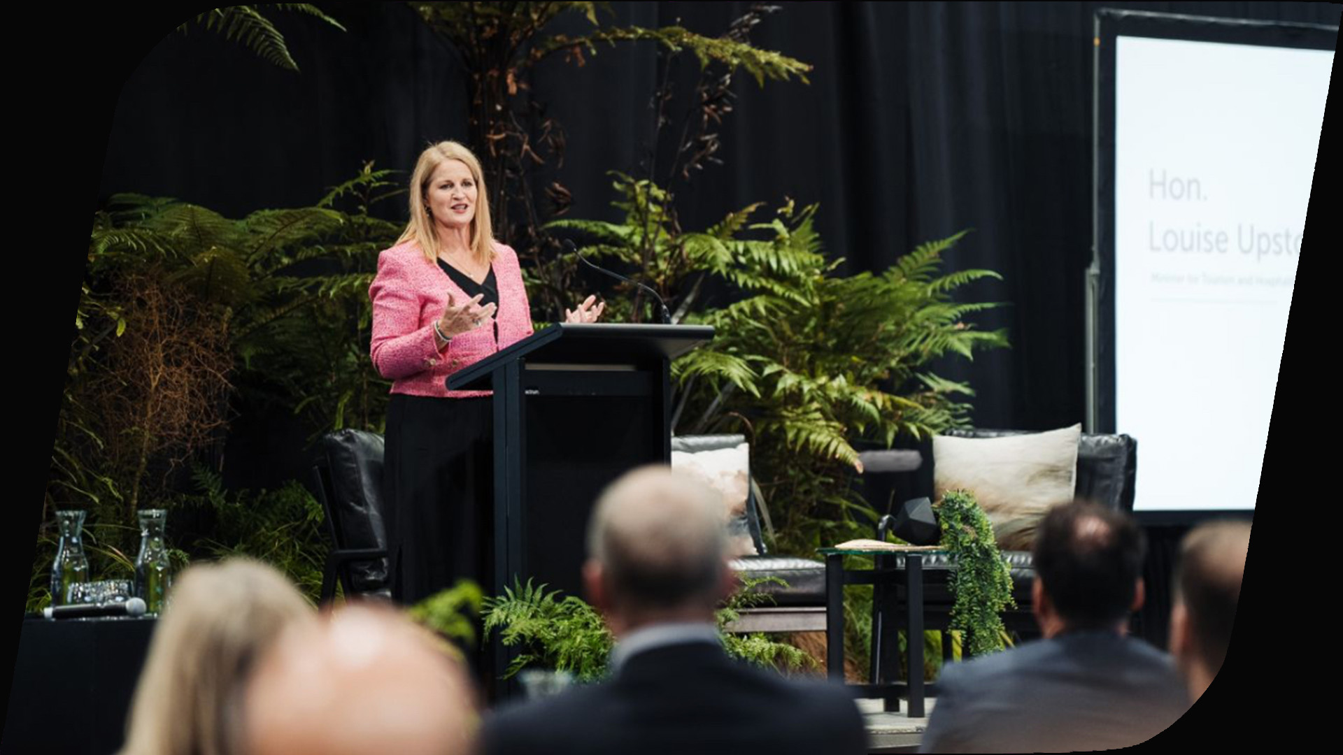 Vidcom supplies AV audio visual equipment and expertise for conferences, bringing your event to life.