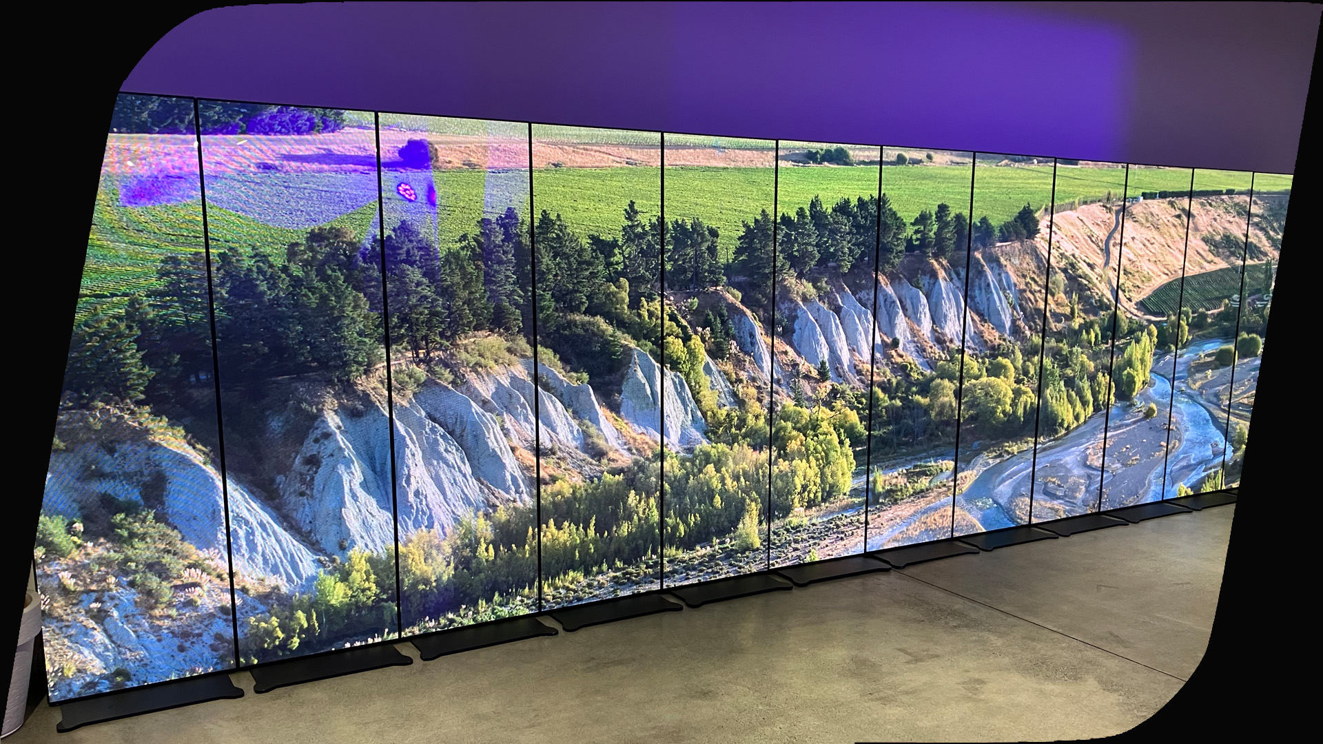 iPoster as a wall