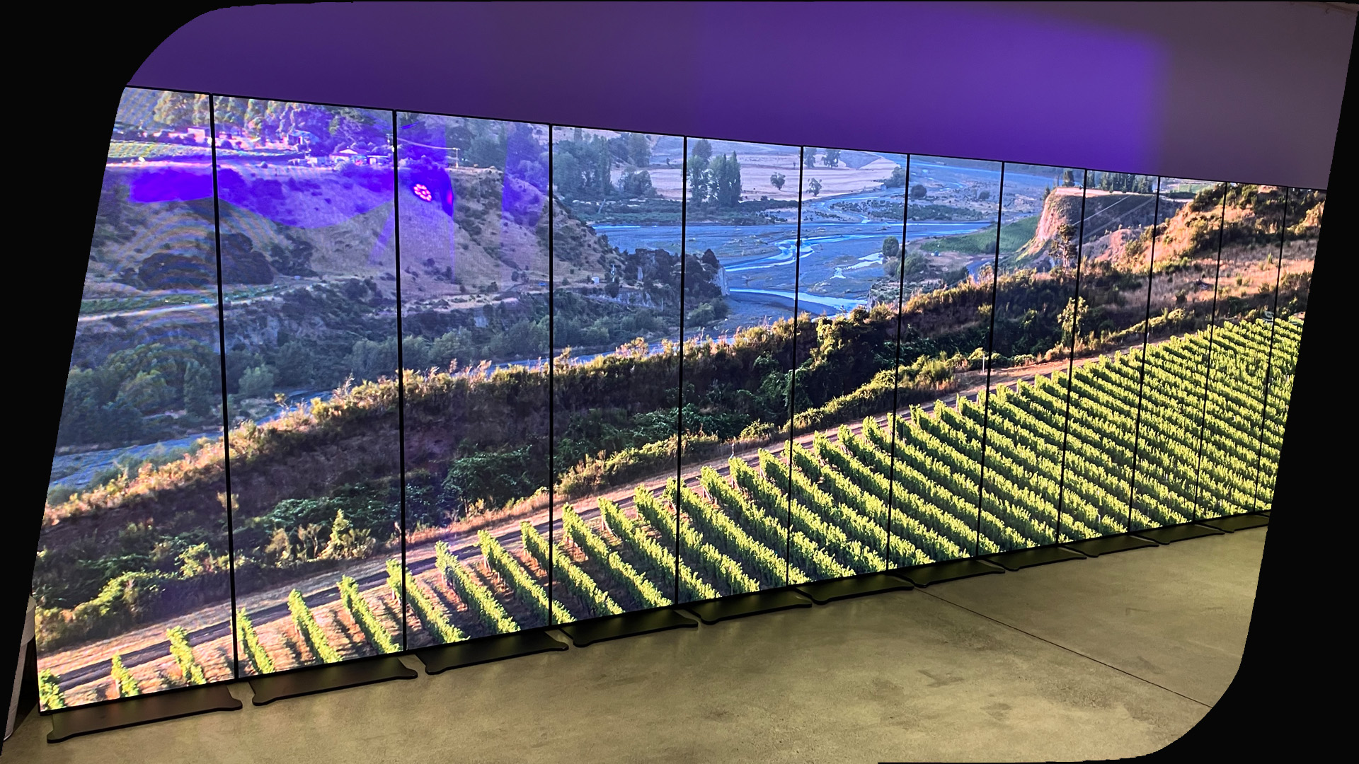 iPoster as a wall